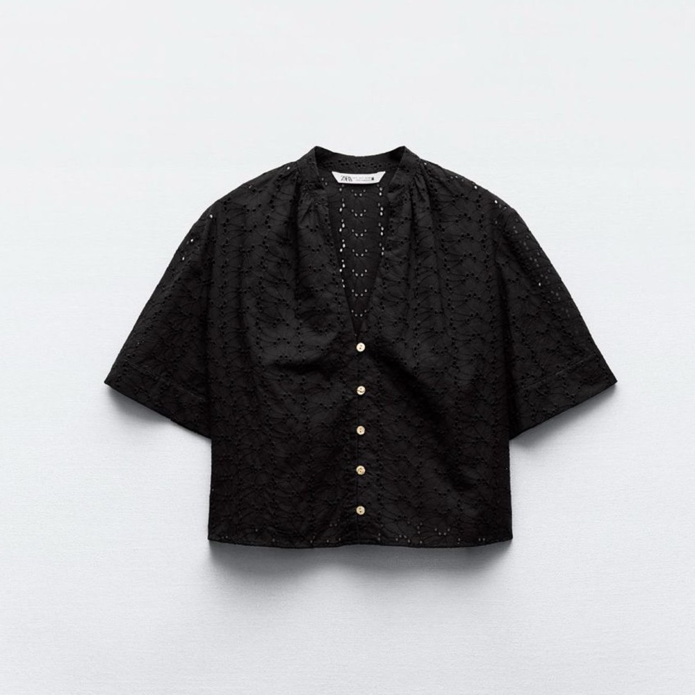 Zara Embroidered Black Eyelet Button-Front Women's Crop Top Shirt